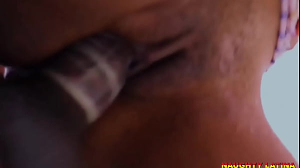 AFRYKAŃSKA ŻONA – Lubię, kiedy dajesz mi hardcorową penetrację DOGGY w mojej mokrej cipce