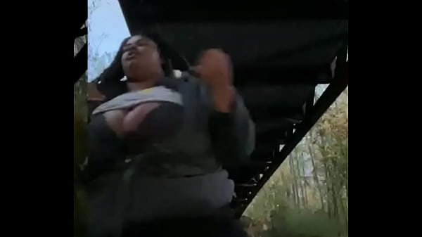 Backshoty pod mostem