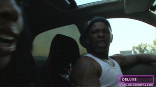 DELUXEDIVAS – Anita Peida i D’vae są mamą i gangsterem