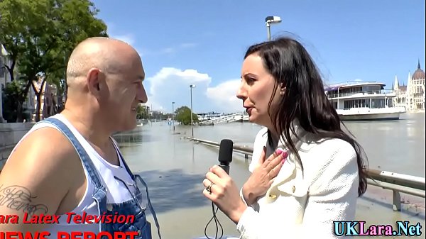 Dojrzałe pończochy zatrzaśnięte