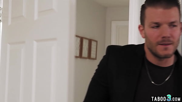 Duży kutas sprawia, że azjatycka żona MILF Christy Love tryska po raz pierwszy