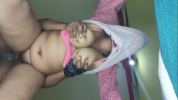 Duży tyłek zerżnięty przez młodą uczennicę przez jej nauczyciela