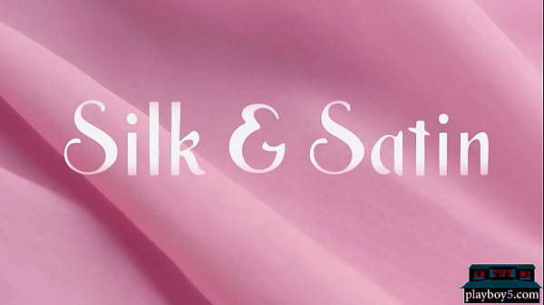 Naturalna amerykańska MILF Bryona Ashly solo striptiz dla Playboya