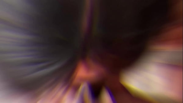 Niegrzeczna dziewczynka ssąca kutasa nowego chłopaka swojej matki.