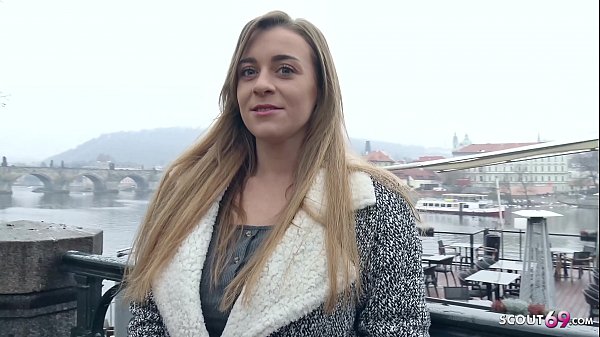 NIEMIECKI ZWIADOWCA – DUŻE NATURALNE CYCKI NASTOLATKA JOSEPHINE FUCK NA PRAWDZIWYM CASTINGU ZA GOTÓWKĘ