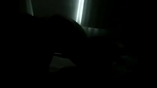 blond chuda żona dzieliła się z przyjacielem z dużym kutasem