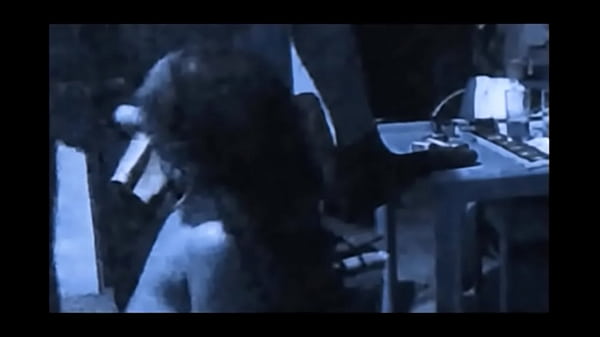 Claudia jest niesamowitą dziwką, jest na kutasie i oferuje się do wypełnienia kutasem