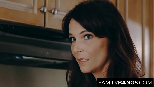 FamilyBangs.com ⭐ Teściowa spaliła sobie tyłek, Siren De Mer, Tyler Nixon