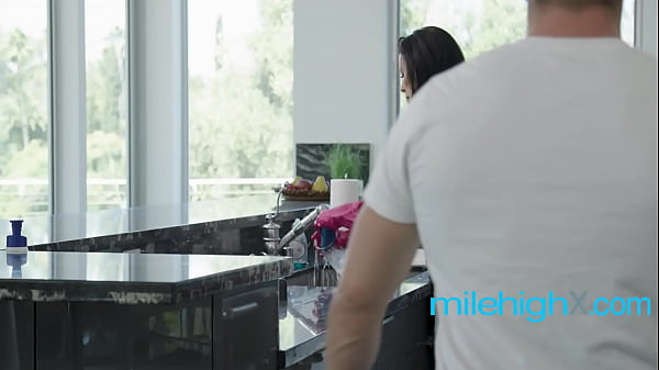 Kochająca darmowa macocha