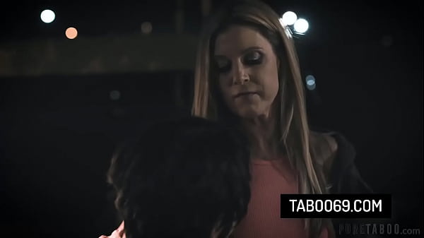 Gorący seks w przyczepie kempingowej – India Summer, Kenzie Reeves