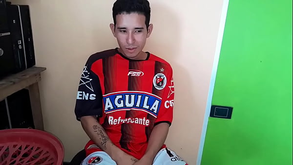 Młodszy brat Co robisz z moją macochą Musimy iść na studia