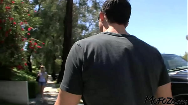 MOFOZO.com – Prawdziwy domowy seks wideo z blond dziwką