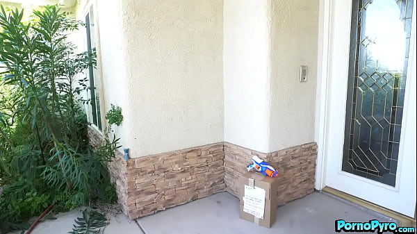 Przegrana Charlotte Sins musi przelecieć zwycięzcę