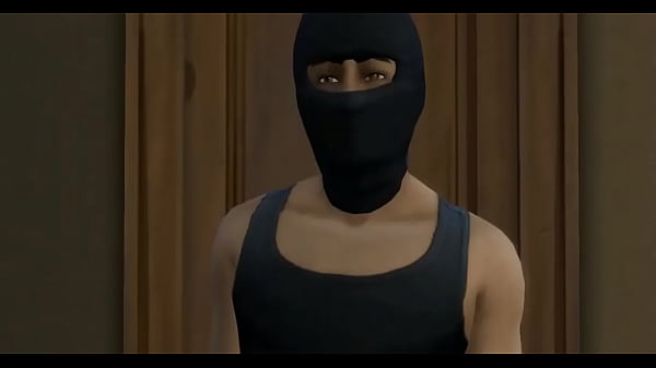 Włamywacz włamuje się i kończy pieprząc małą blondynkę pod prysznicem