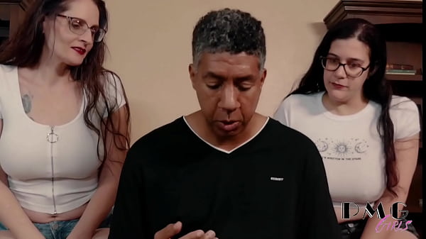 MILF I GILF DZIELĄ SIĘ CZARNYM KUTASEM