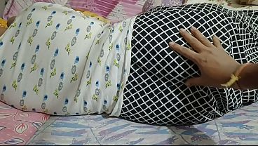Desi Wife Moaned after Her pussy Fingered with Love